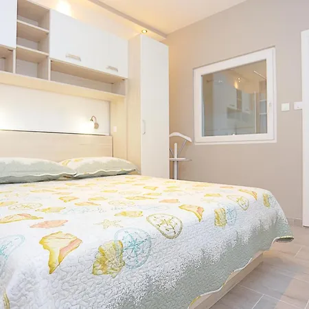 With Parking Space - 18213 Appartement Makarska